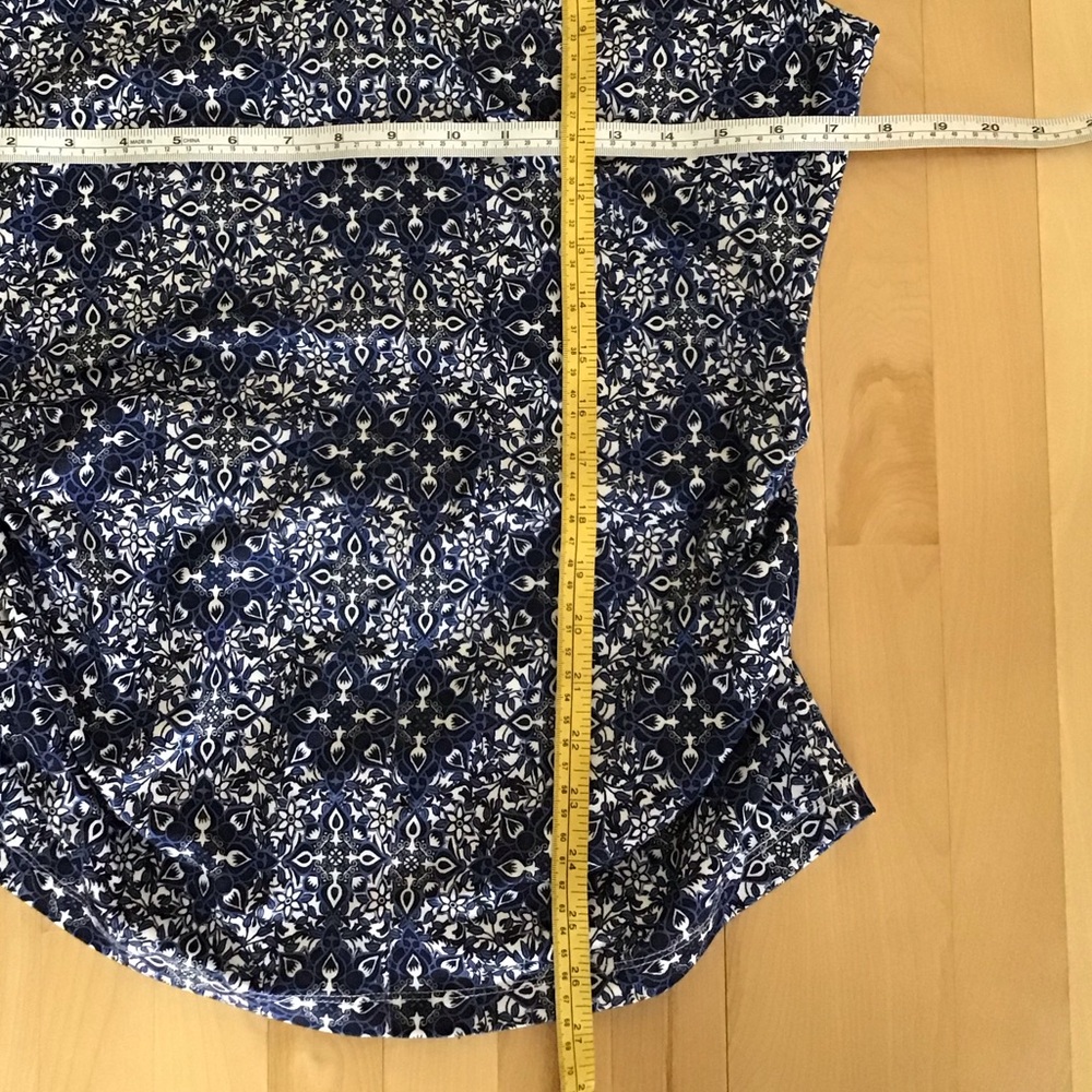 Spanner Rouched Sides Top - Picture 2 of 4